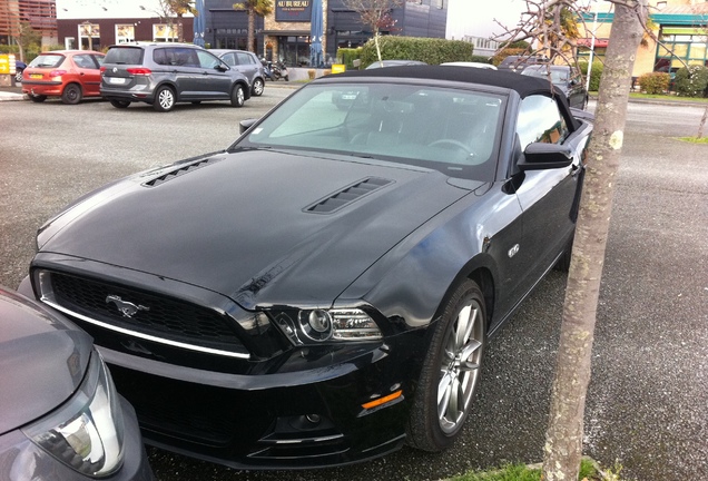 Ford Mustang GT Convertible 2013