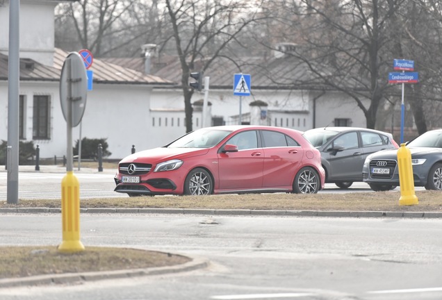 Mercedes-AMG A 45 W176 2015