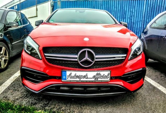 Mercedes-AMG A 45 W176 2015