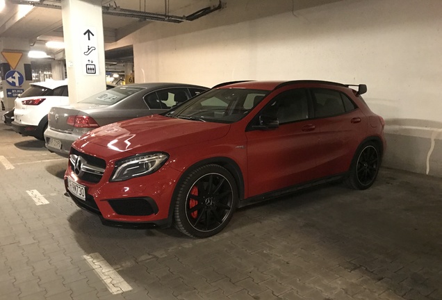 Mercedes-AMG GLA 45 X156