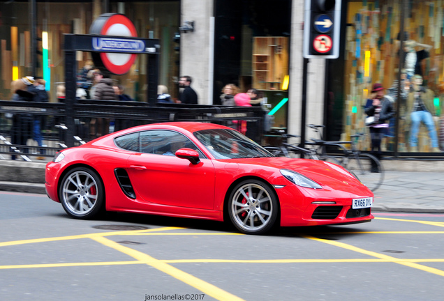 Porsche 718 Cayman S