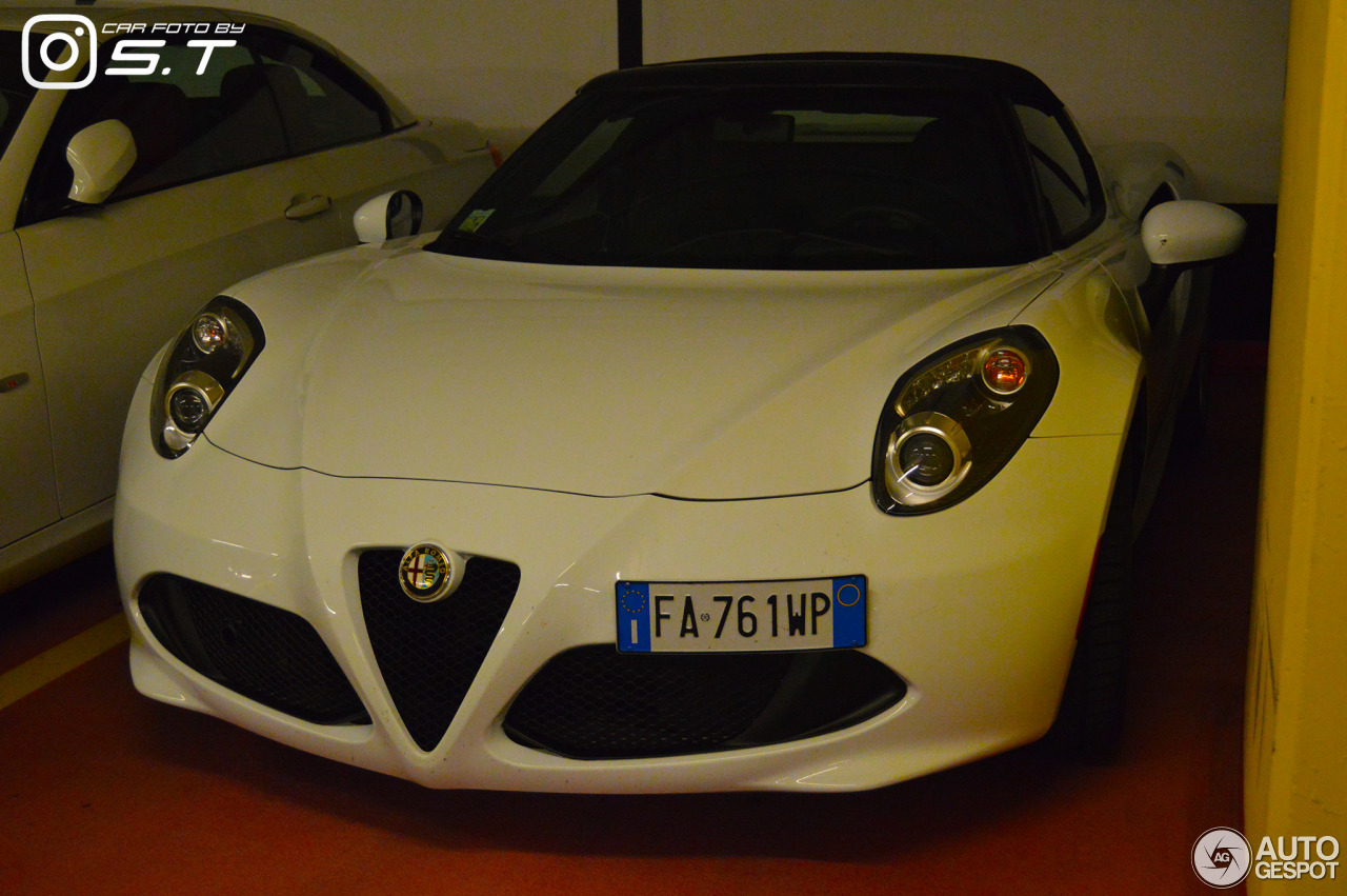 Alfa Romeo 4C Spider