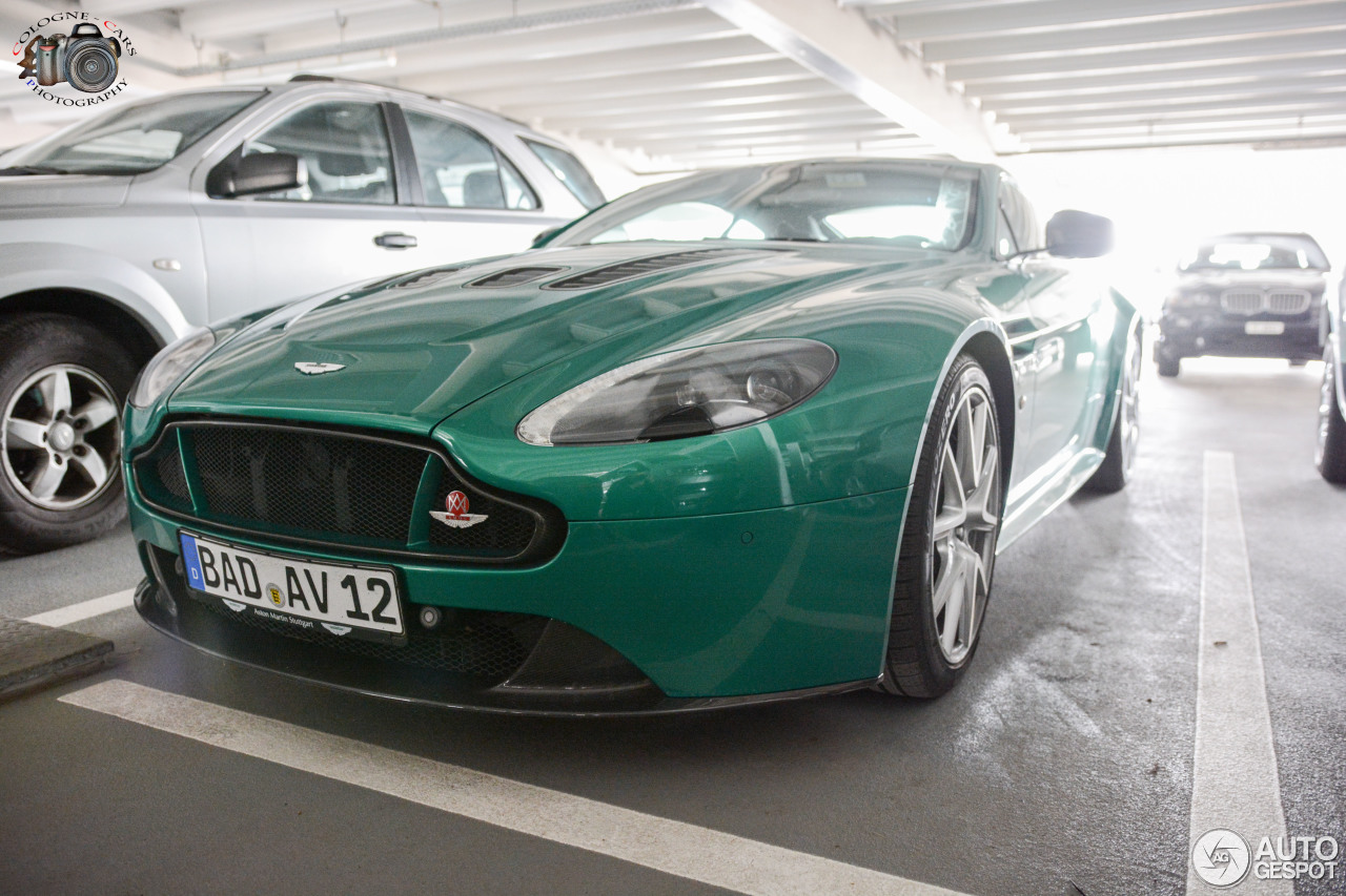 Aston Martin V12 Vantage S