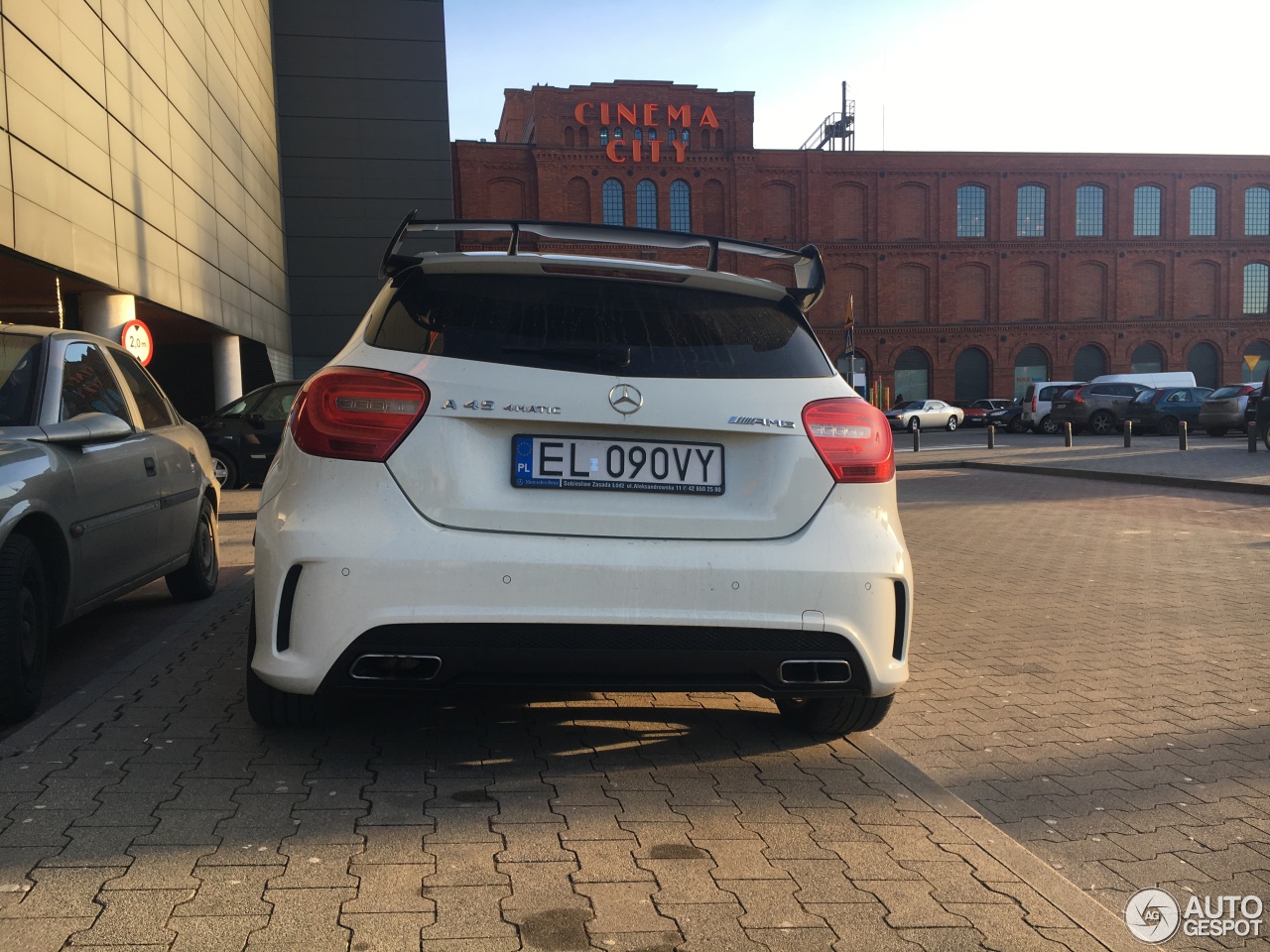 Mercedes-Benz A 45 AMG