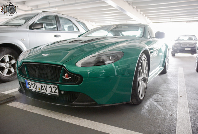 Aston Martin V12 Vantage S