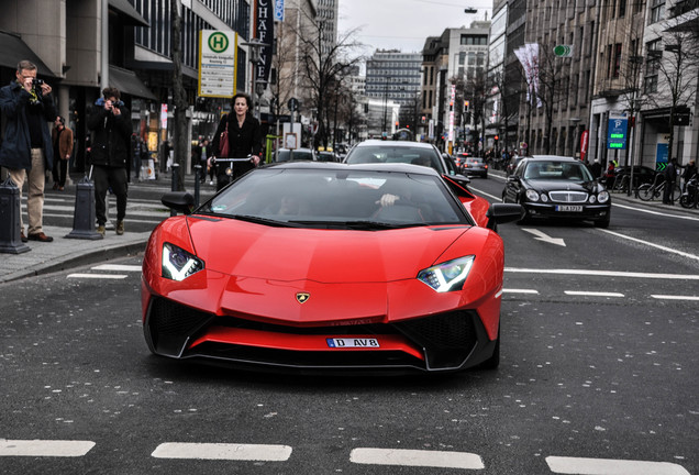 Lamborghini Aventador LP750-4 SuperVeloce Roadster