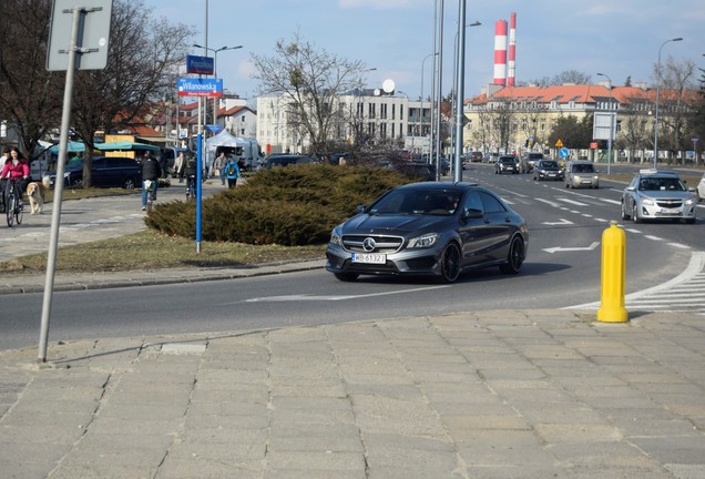 Mercedes-Benz CLA 45 AMG C117