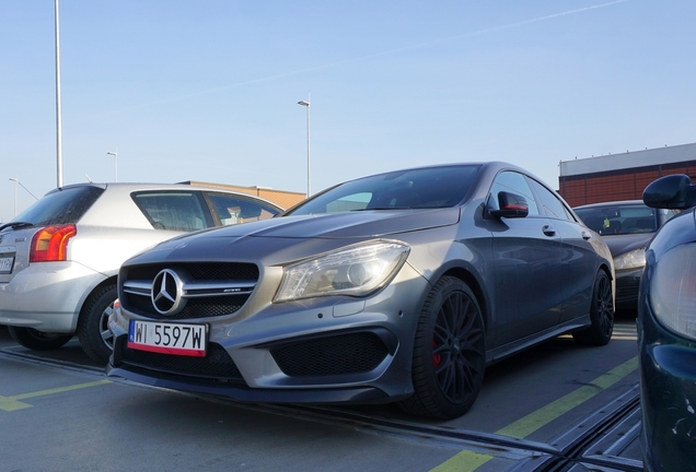 Mercedes-Benz CLA 45 AMG Edition 1 C117