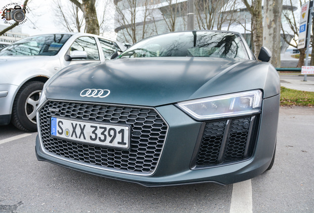 Audi R8 V10 Plus 2015