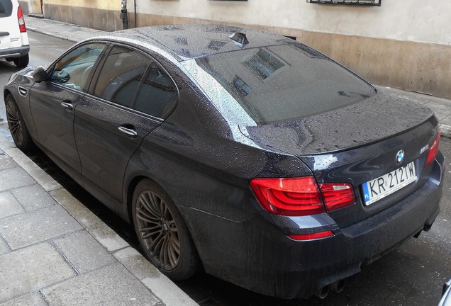 BMW M5 F10 2011