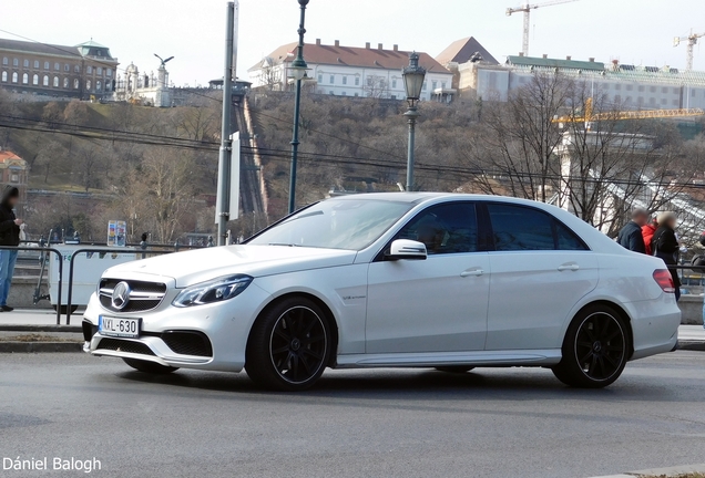 Mercedes-Benz E 63 AMG S W212