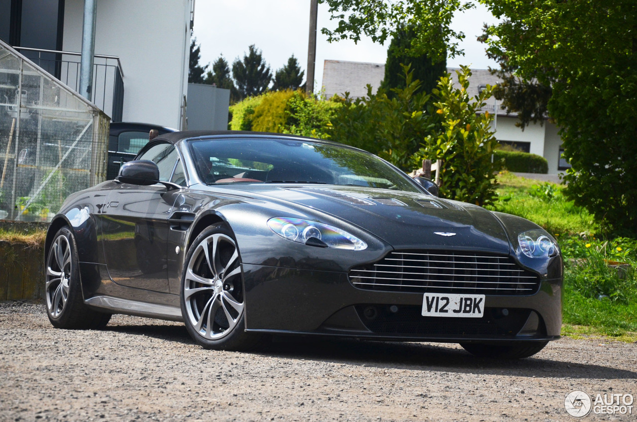 Aston Martin V12 Vantage Roadster