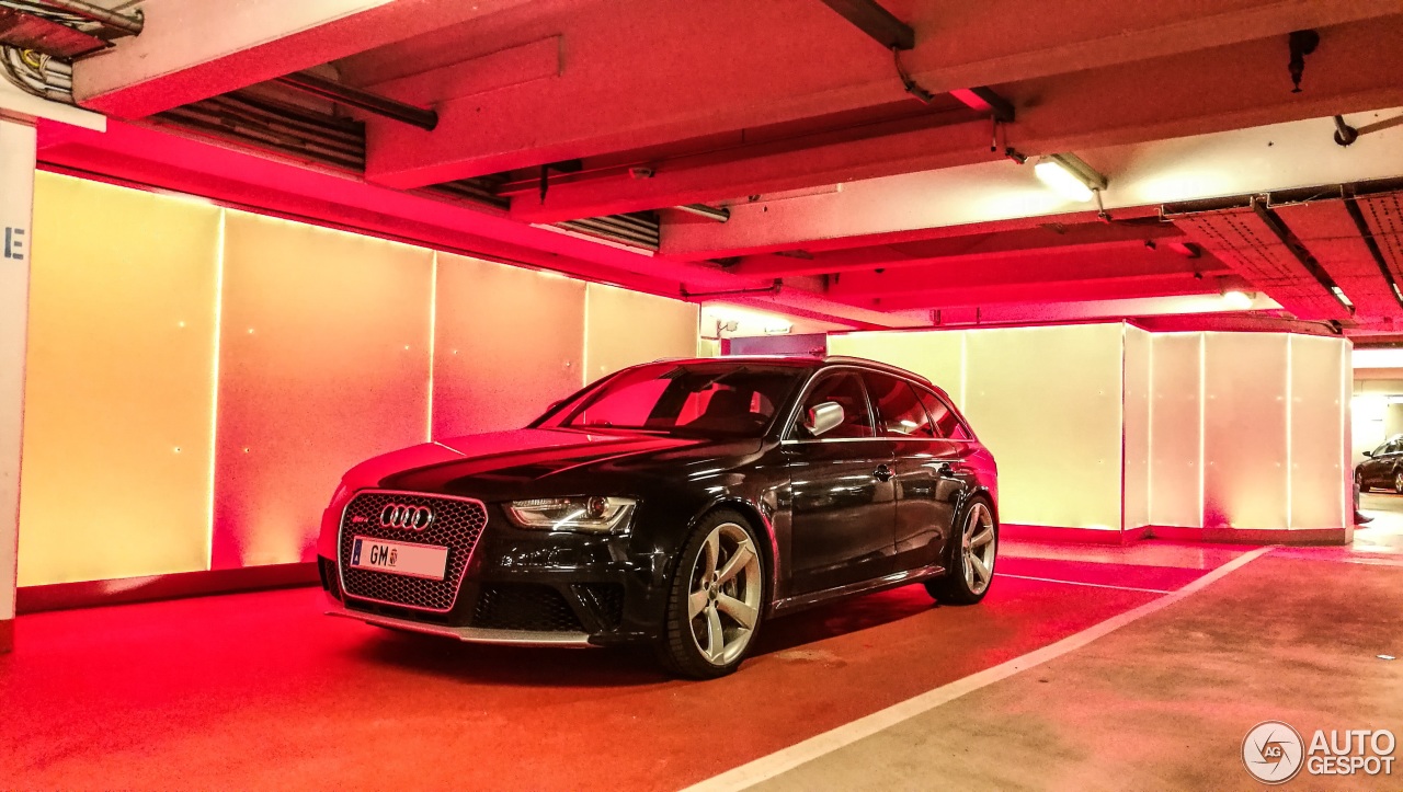 Audi RS4 Avant B8