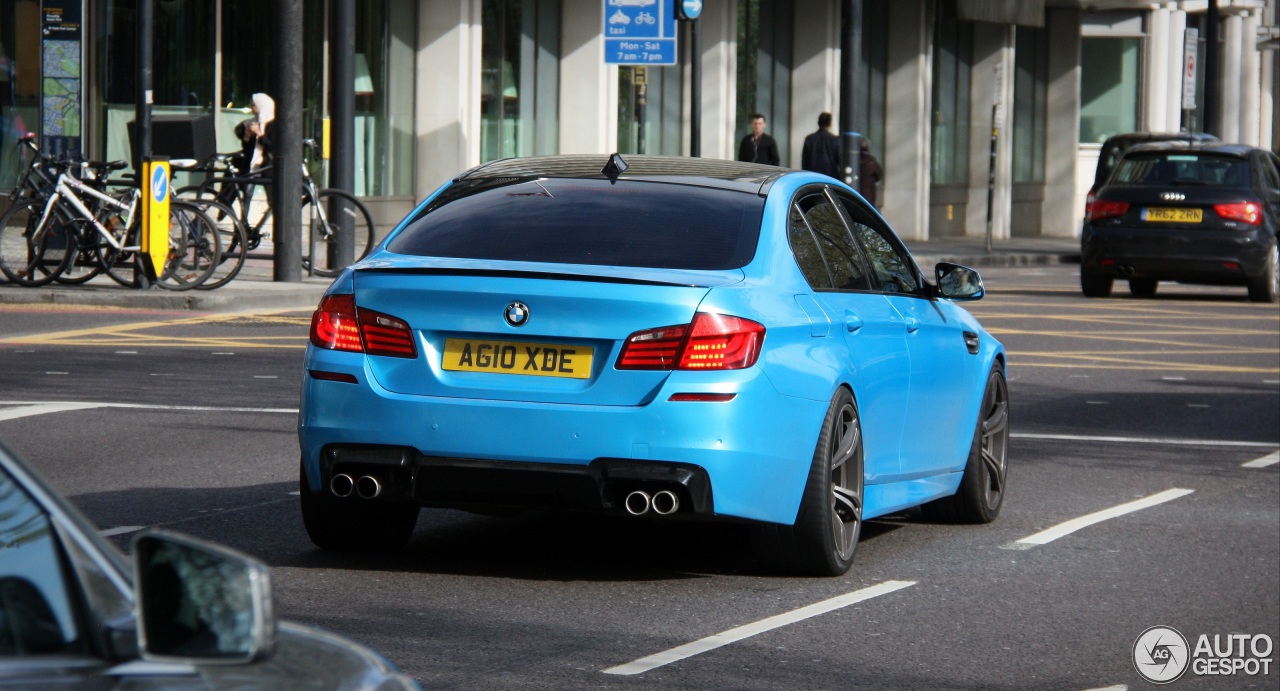 BMW M5 F10 2011