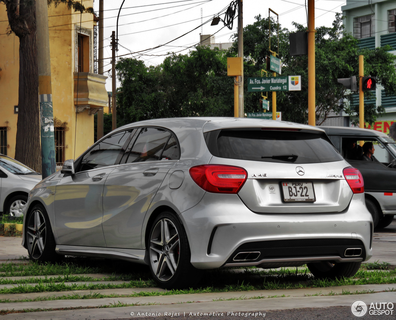 Mercedes-Benz A 45 AMG