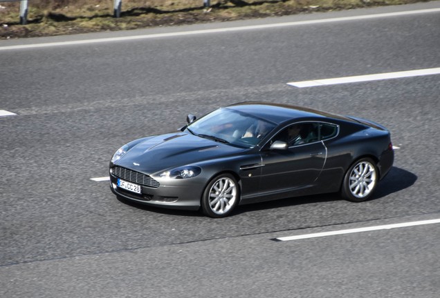 Aston Martin DB9