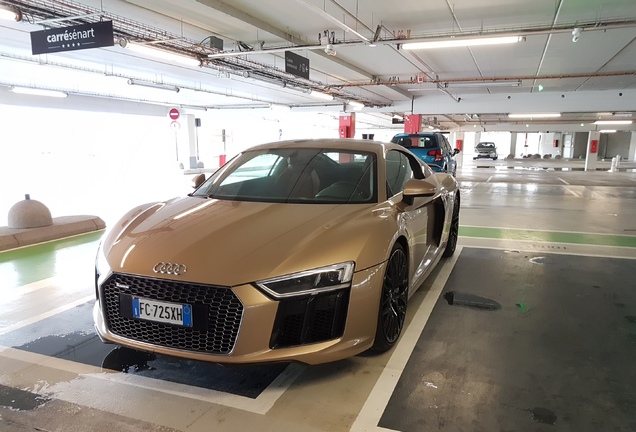 Audi R8 V10 Plus 2015