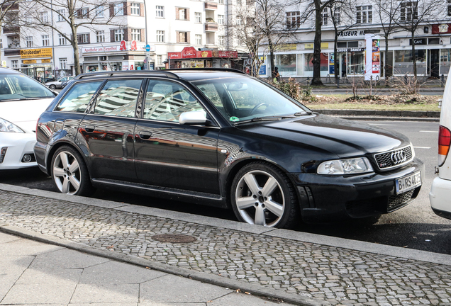 Audi RS4 Avant B5