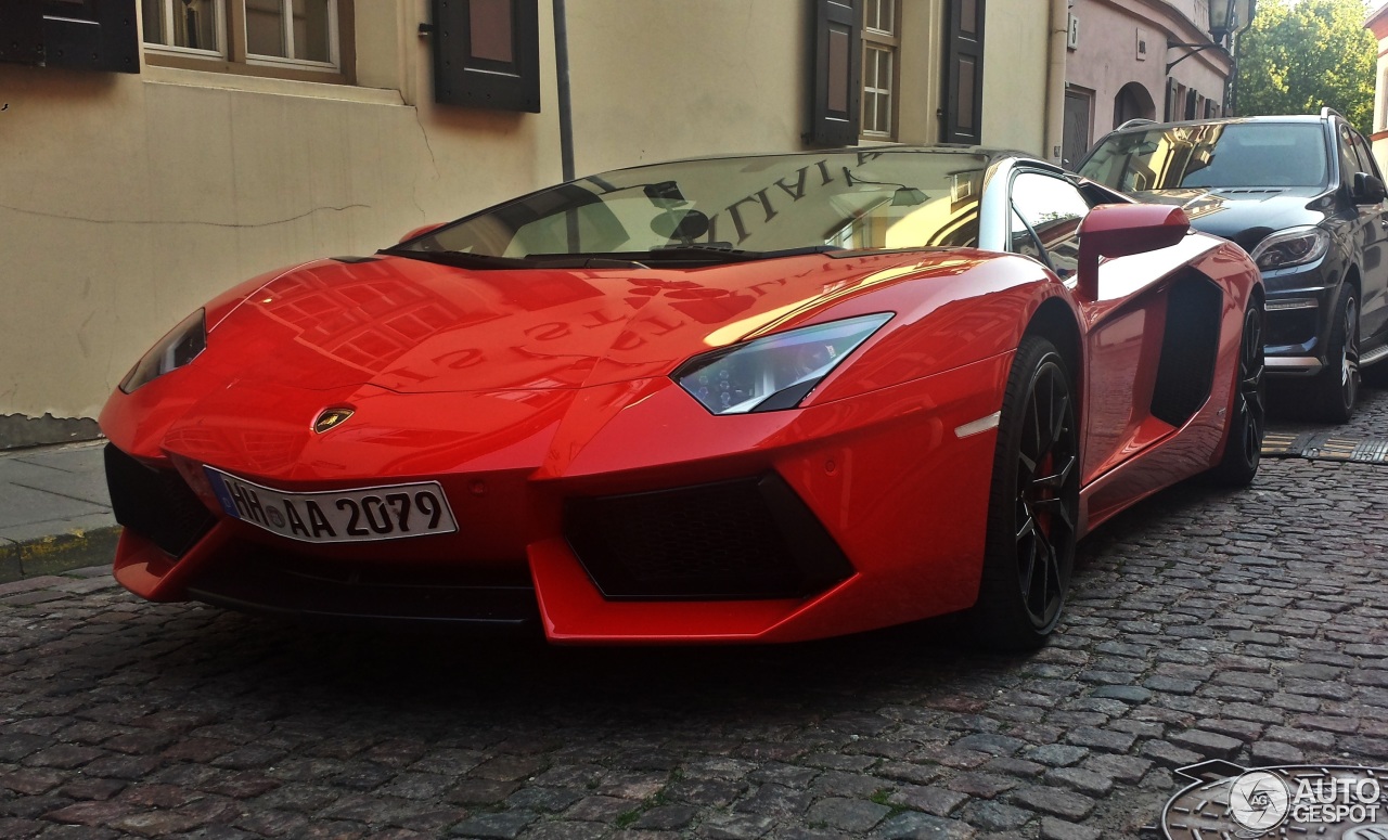 Lamborghini Aventador LP700-4 Roadster