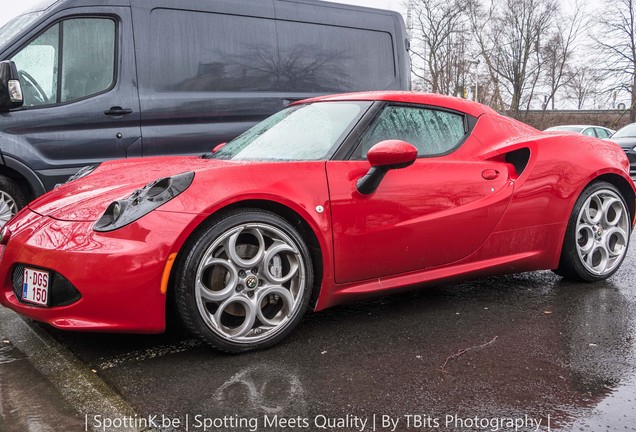 Alfa Romeo 4C Coupé