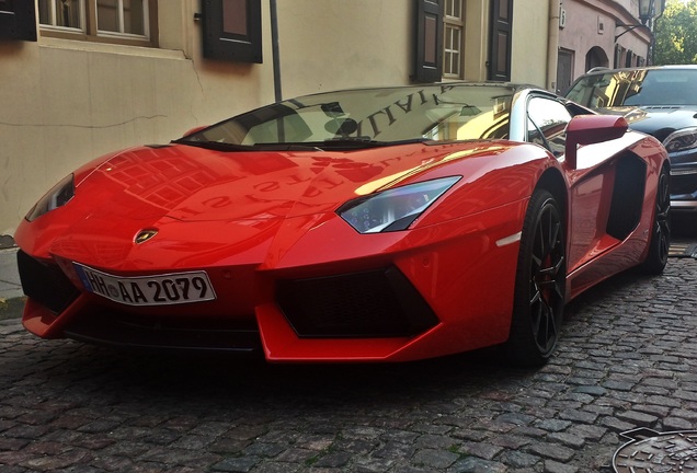 Lamborghini Aventador LP700-4 Roadster