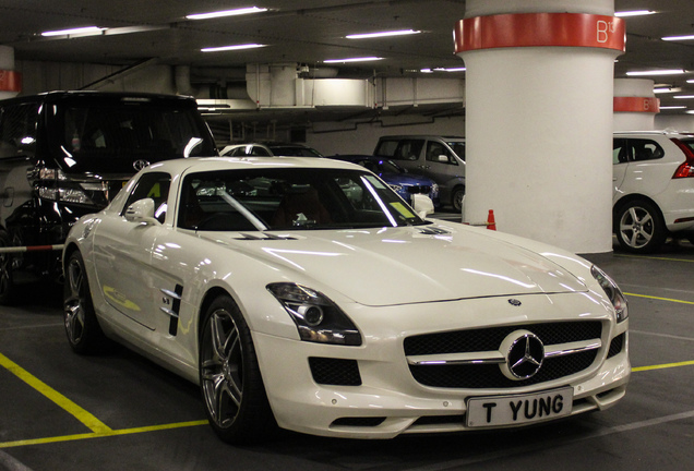 Mercedes-Benz SLS AMG