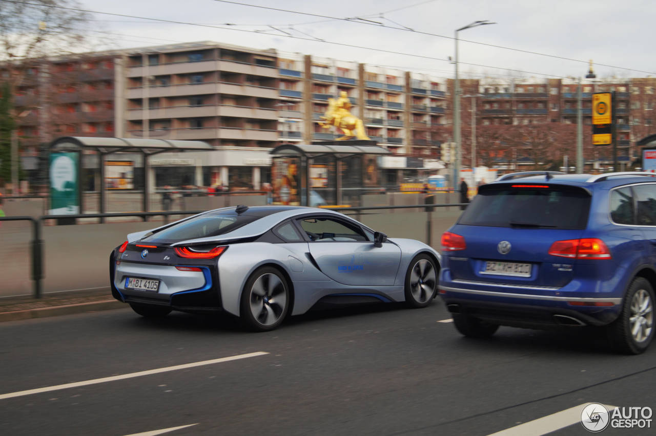 BMW i8