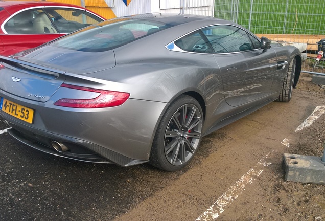 Aston Martin Vanquish 2013