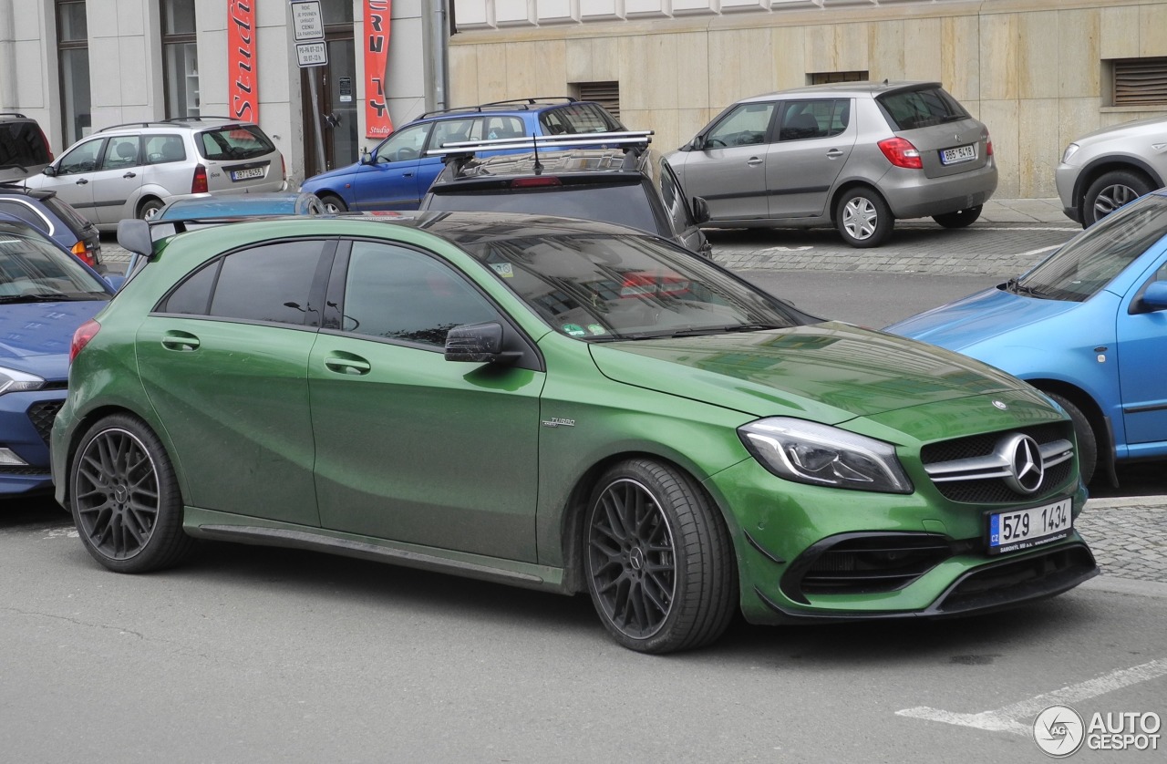 Mercedes-AMG A 45 W176 2015