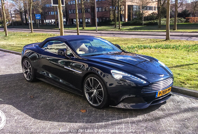 Aston Martin Vanquish Volante