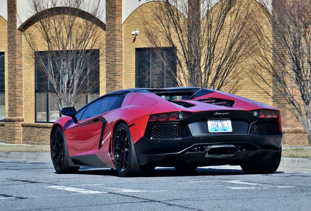 Lamborghini Aventador LP700-4 Roadster