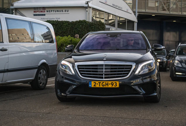 Mercedes-Benz S 63 AMG V222