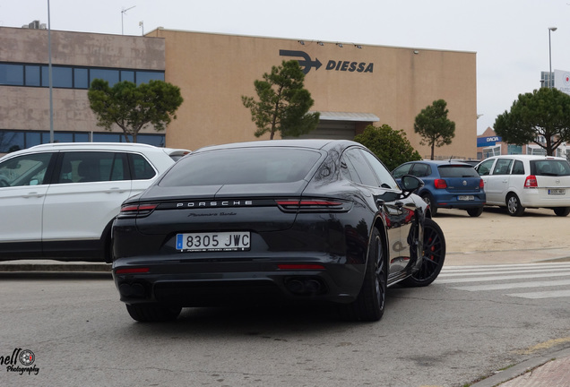 Porsche 971 Panamera Turbo