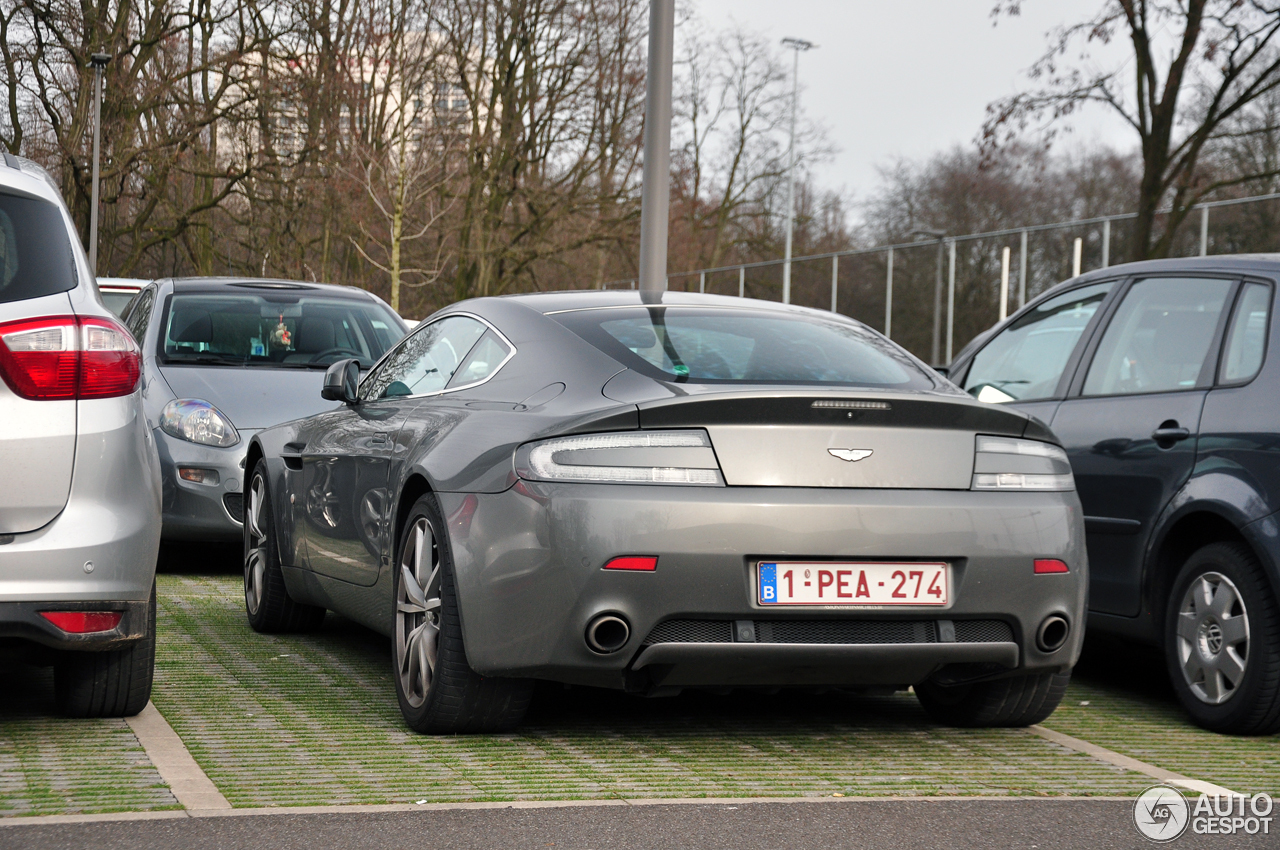 Aston Martin V8 Vantage