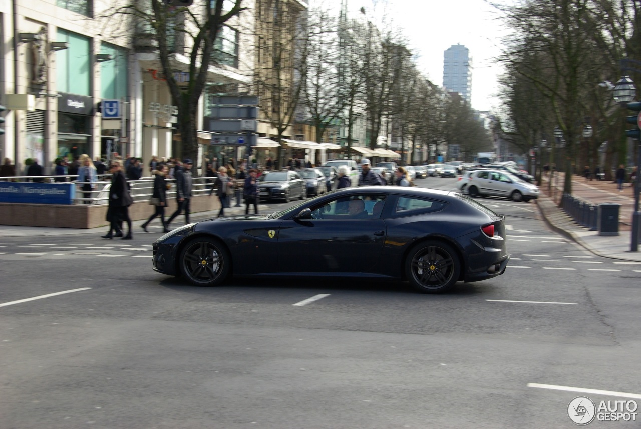 Ferrari FF