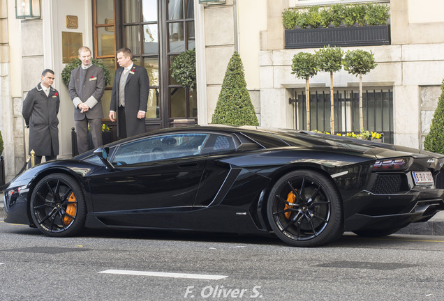 Lamborghini Aventador LP700-4