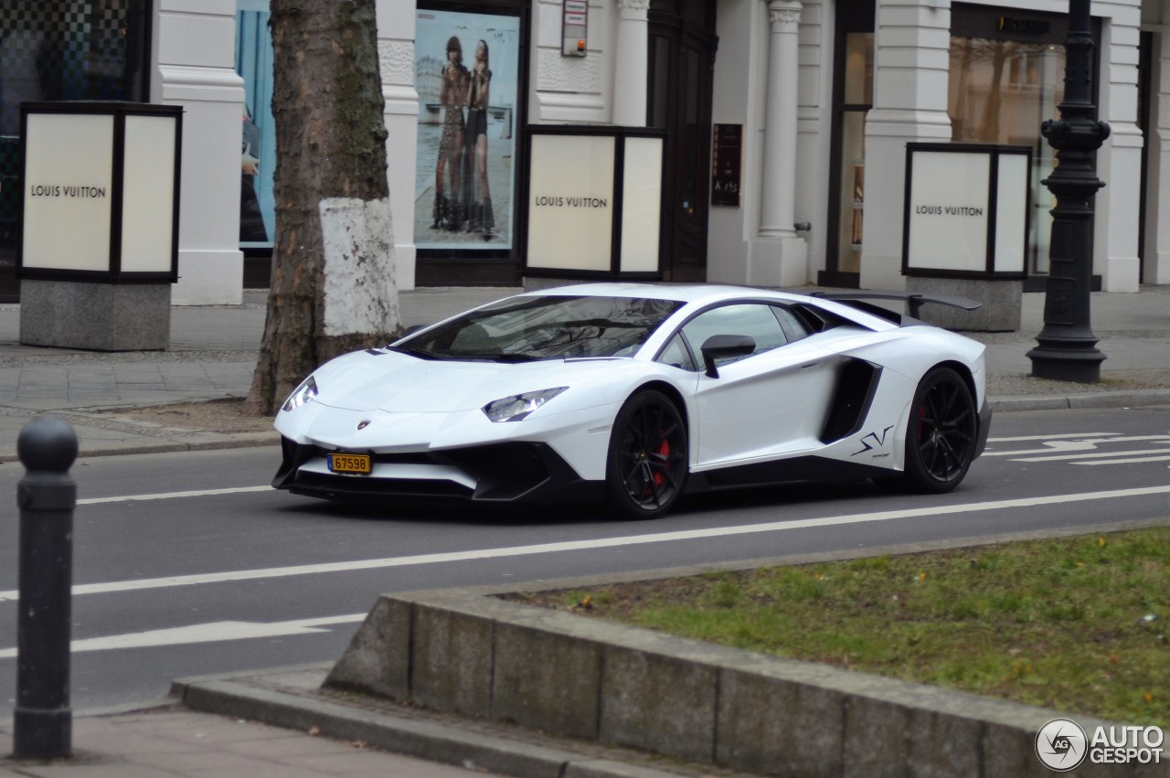 Lamborghini Aventador LP750-4 SuperVeloce