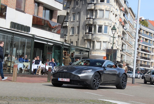 Aston Martin DB11