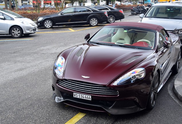 Aston Martin Vanquish Volante