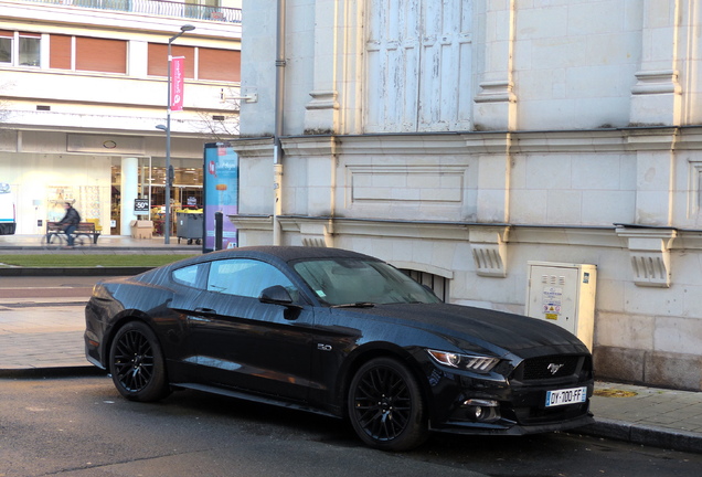 Ford Mustang GT 2015