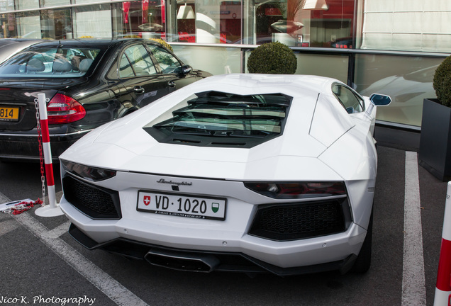 Lamborghini Aventador LP700-4