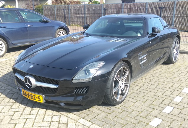 Mercedes-Benz SLS AMG