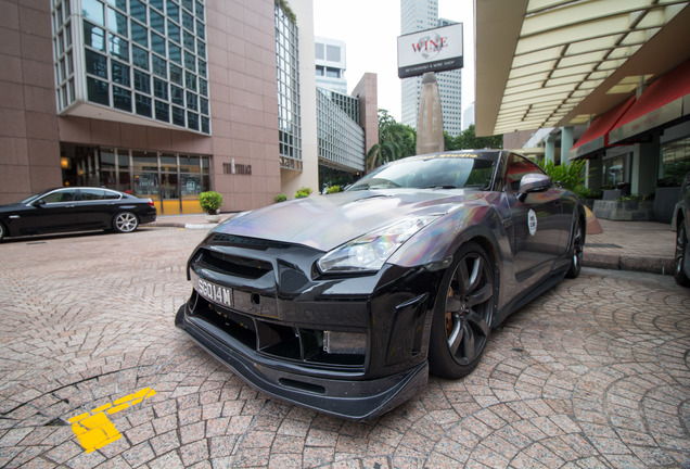 Nissan GT-R