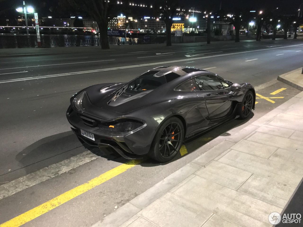 McLaren P1