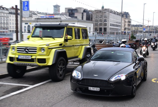 Aston Martin V8 Vantage Roadster 2012