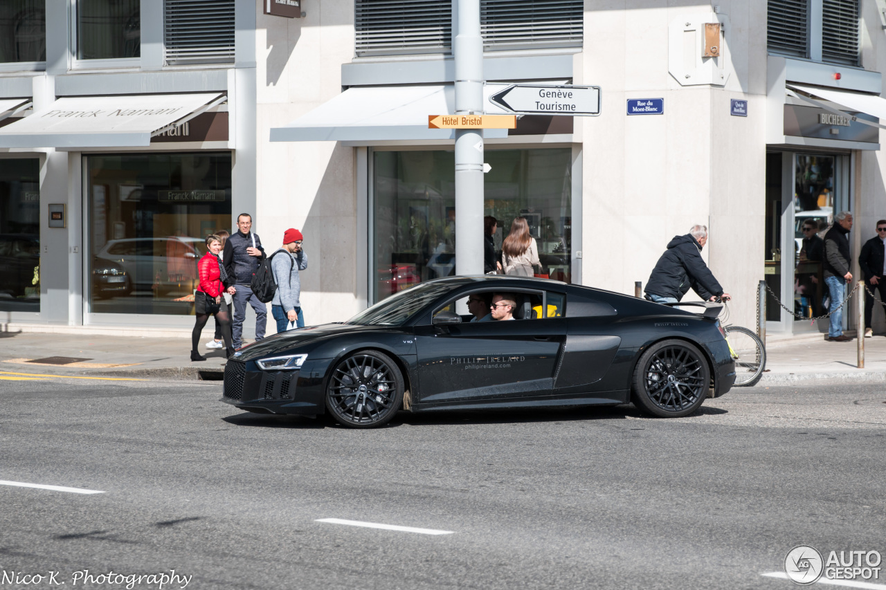 Audi R8 V10 Plus 2015