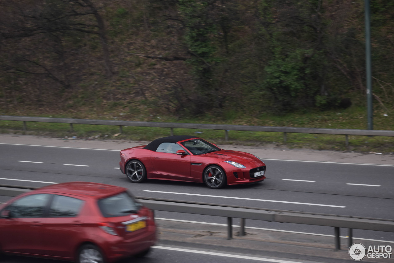 Jaguar F-TYPE R Convertible