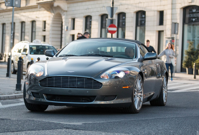 Aston Martin DB9 Volante