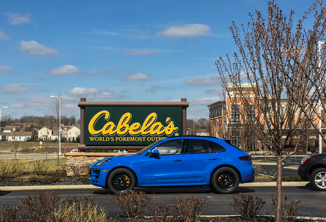 Porsche 95B Macan GTS