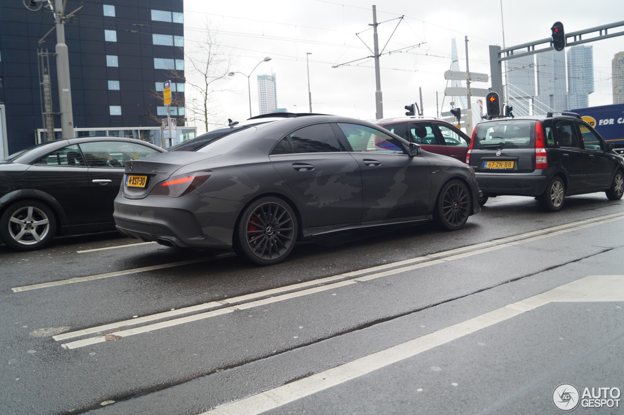 Mercedes-Benz CLA 45 AMG C117